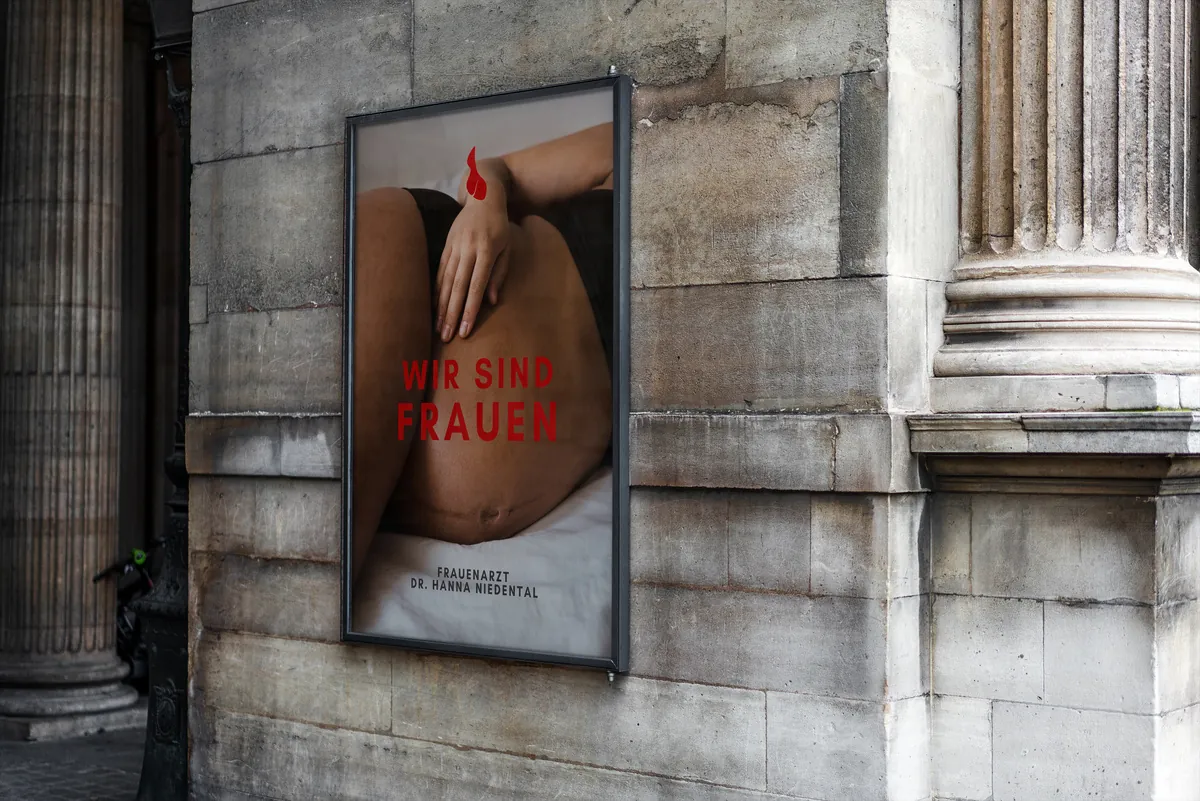 Plakat: Wir sind Frauen.